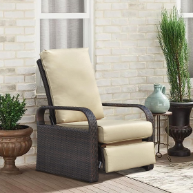 Outdoor Recliner Chair;  Automatic Adjustable Wicker Lounge Recliner Chair with 5.12'' Thicken Cushion (Color: EsKhaki)